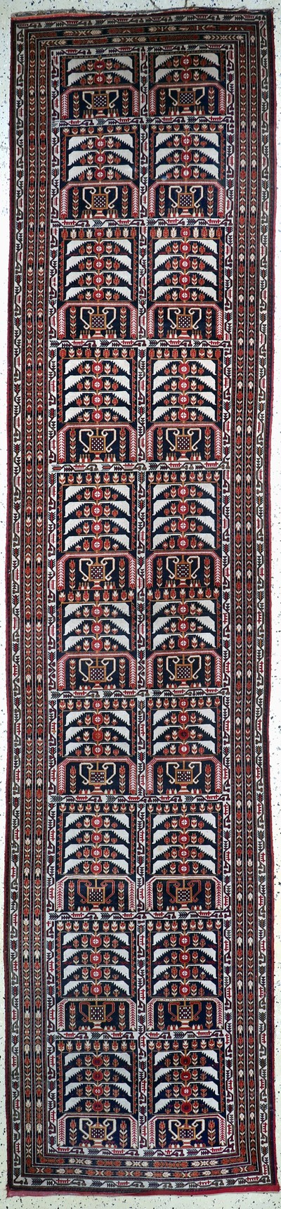 Zakini fein, Afghanistan, Mitte 20.Jhd, Wolle auf Wolle, ca. 390 x 85 cm, EHZ: 2, (kleines Loch)