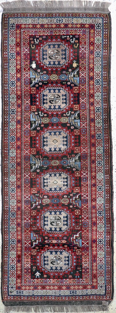 Kordi"Dorfteppich", Persien, datiert 1359(1940), Wolle auf Wolle, ca. 270 x 103 cm,EHZ: 2