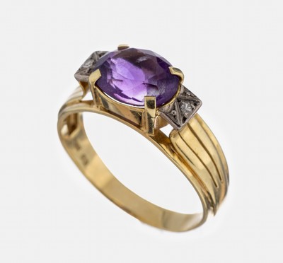 14 kt Gold Amethyst-Diamant-Ring, 1950er Jahre, GG 585/000, ovalfacett. Amethyst ca.2.20 ct, 2 8/8-Diamanten zus. ca. 0.02 ct Weiß/si, RW 62, ca. ...