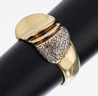 14 kt Gold Diamant-Ring, GG 585/000, part. rhod., 1 kl. 8/8-Diamant, asymmetrisches Design, RW 55, ca. 5.6 g