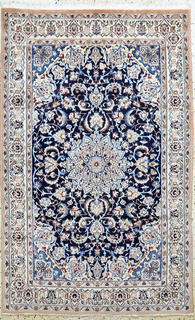 Nain fein(9 La), Persien, Mitte 20.Jhd, Korkwolle mit Seide, ca. 192 x 120 cm, ca. 500.000 Kn/qm, gereinigt, EHZ: 2