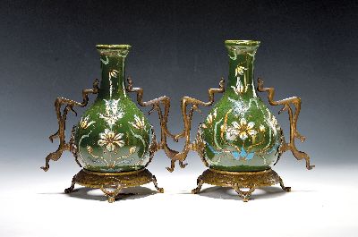 Paar Ziervasen, Frankreich, um 1900, Korpus Keramik grün glasiert mit floraler Emailmalerei, Metallmontur, H. ca. 21cm