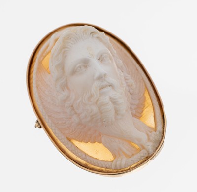14 kt Gold Kamee-Brosche, GG 585/000 gepr.,hoch aufgebaute Muschelkamee, Darstellung des Jesus Christus mit Flügeln und Ouroboros- Symbolik, ...