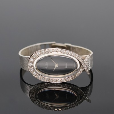 ULTRA Damenarmbanduhr in WG 585/000 mit Diamantbesatz, um 1960, Boden aufgedr., Milanaiseband, Lünette aufw. m. Diamanten bes., schwarzes Zifferbl., ...