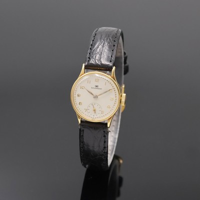 IWC Damenarmbanduhr in GG 750/000, Schweiz um 1945, Handaufzug, 3-teil. Geh., Boden und Glasrand aufgedr., silb. Zifferbl. rest., orig. ...