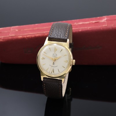 GUB Q1 vergoldete Armbanduhr mit original Box, DDR um 1960, Handaufzug, 2-tlg. Geh. m. aufgedr. Stahlboden, silb. Zifferbl., gold. Indizes u. Zeiger, ...