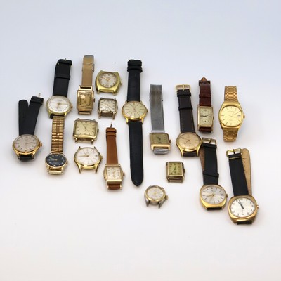 18 vergoldete Armbanduhren verschiedener Marken, Schweiz/Deutschland/USA, 4 x Automatik, 13 x Handaufzug, 1 x Quarz, 15 Geh. m. Stahlboden, davon 6 ...