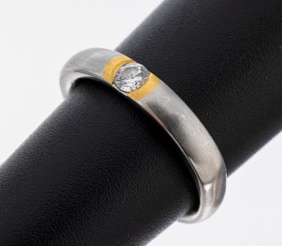 Platin Brillant-Ring, Pt 950/000, Brillant ca. 0.10 ct Weiß/si, kl. GG-Einlage, RW 49, ca. 5.9 g
