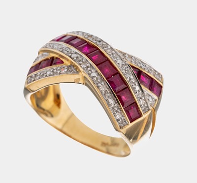14 kt Gold Rubin-Diamant-Ring, GG 585/000, 15 Rubin-Carrees zus. ca. 0.45 ct, 14 8/8- Diamanten zus. ca. 0.07 ct Weiß/p, RW 55, ca. 6.6 g