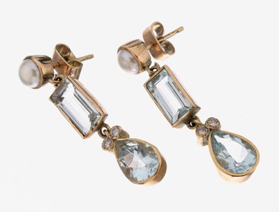 Paar 14 kt Gold Aquamarin-Brillant-Perl- Ohrstecker, GG 585/000, länglich in sich bewegl., 2 facett. Aquamarintropfen und 2 Aquamarinbaguettes zus. ...