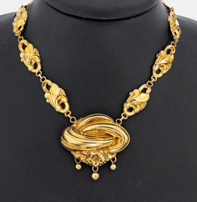 Biedermeier-Collier, um 1860, Silber gepr.,vergoldet, geschwungene Glieder hohl und gefüllt, Mittelteil mit 3 bewegl. Abhängungen, L. ca. 40 cm, ...