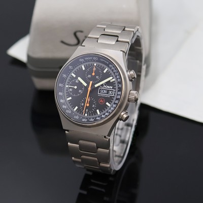 SINN Armbandchronograph Referenz 144, Deutschland um 1995, Automatik, Titangeh. inkl. orig. Titan-Gliederband m. Faltschl., Tauchverlängerung, Boden ...