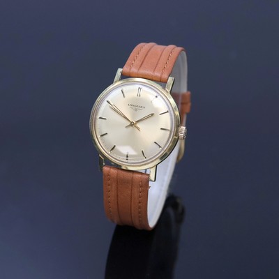 LONGINES vergoldete Herrenarmbanduhr Referenz 8359 3, Schweiz um 1970, Handaufzug, Stahlboden verschr., champagnerfarb. Zifferbl. m. aufges. ...
