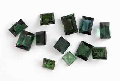 Lot 12 lose facett. Turmaline zus. ca. 12.80 ct, in versch. Größen, Formen und Farbnuancen
