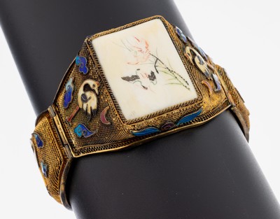 Email-Armband, China 1960er Jahre, Silber verg., mittig Einlage aus Bein, bunt emailliert, L. ca. 15 cm, Kastenschloss
