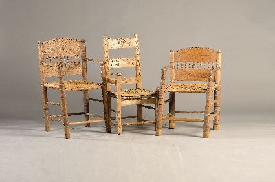 3 Hochzeitsstühle, 19.Jh., Weichholz, wohl Österreich, dat. und monogrammiert, Sitzfläche mit Korbgeflecht, H. ca. 96 cm, 92 cm, 83 cm, EZ 3