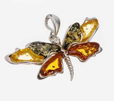 Bernstein-Anhänger "Schmetterling", 925er Silber, feine Verarbeitung, Flügel mit eingeschliffenen Bernsteinen in 3 versch. Farben, ca. 3 ...