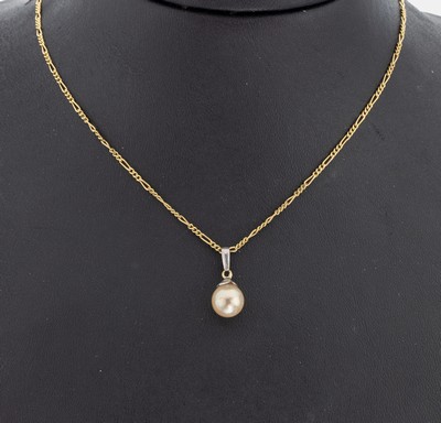 14 kt Gold Kette, GG 585/000, L. ca. 71 cm,Federringschließe, dazu 1 Perl-Anhänger, WG 333/000, ca. 4.4 g