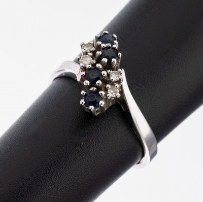 14 kt Gold Saphir-Diamant-Ring, WG 585/000,4 rundfacett. Saphire zus. ca. 0.20 ct, 4 8/8-Diamanten zus. ca. 0.04 ct Weiß/si-p, RW 57, ca. 3.5 g