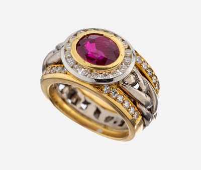 18 kt Gold und Platin Rubin-Brillant-Ring, GG 750/000 und Pt., Einzelanfertigung eines renommierten Idar-Obersteiner Goldschmieds, ovalfacett. ...