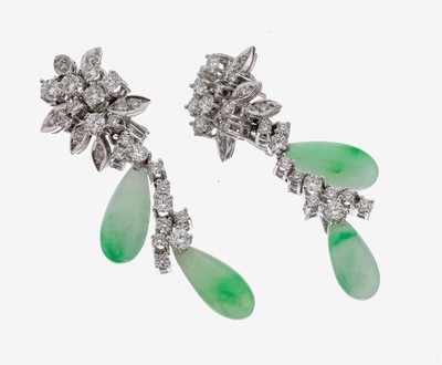 Paar 18 kt Gold Brillant-Jade-Ohrstecker, WG 750/000, Einzelanfertigung eines renommierten Idar-Obersteiner Goldschmieds, länglich bewegl., ...