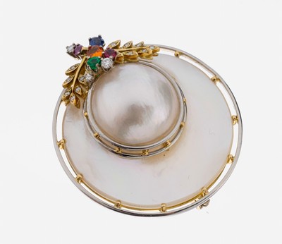 18 kt Gold und Platin Perl-Brillant-Farbstein-Brosche, GG 750/000 und Pt., Einzelanfertigung eines renommierten Idar- Obersteiner Goldschmieds, ...