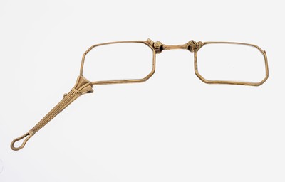 Lorgnette, um 1900, Metall verg., Oberfläche strukt., Nasenbügel floral