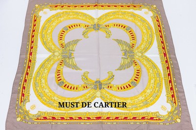 MUST DE CARTIER Seidentuch, typ. Schmuck- und Juwelenmotiv, Goldketten Collier und Edelsteinfassungen, Diamant- und Rubinanmutung, ca. 88 x 88 cm, ...