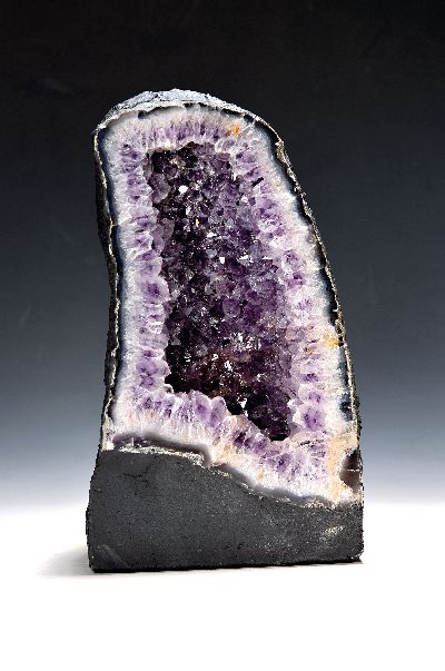 Große Amethystdruse, Uruguay, 10.811 kg, beeindruckende natürliche Amethyst-Kathedrale , 32.5x19x14 cm, durch ihre hohe und massive Qualität, ...