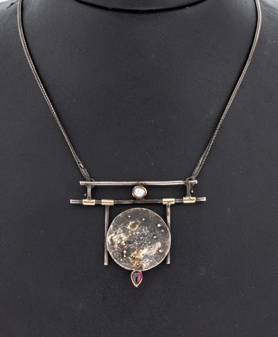 Designer Turmalin-Perl-Anhänger, Silber gepr., ungewöhnliches abstraktes Design, tropfenf. Turmalin-Cabochon und unrunde Zuchtperle in Fassungen, ...