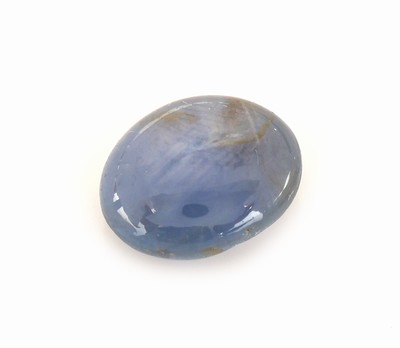 Loser Sternsaphir-Cabochon, 7.52 ct, oval