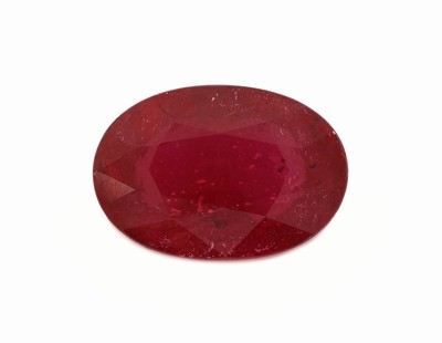 Loser Rubin (beh.), ca. 4.23 ct, ovalfacett.