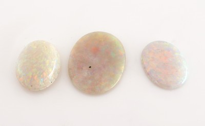 Lot 3 lose Opale, zus. ca. 25.21 ct, versch. Größen