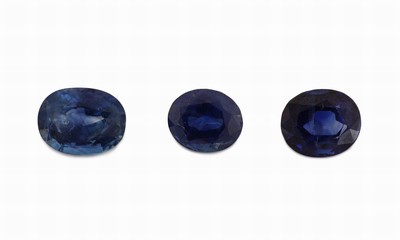 Lot 3 lose ovalfacett. Saphire, zus. ca. 5.37 ct, versch. Größen