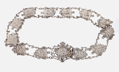 Jugendstil Gürtel, England um 1900, ElectroPlated Nickel Silver (EPNS), Glieder mit Darstellung einer jungen Dame, L. ca. 65 cm
