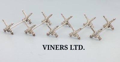 Set 12 Messerbänke, England 1930-1960, Metall versilbert, Hersteller Viners Ltd., Sheffield, Apollo-Linie, gekreuzte Fackeln, L.ca. 9 cm, ...