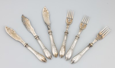 Fischbesteck für 6 Personen, deutsch, 800erSilber, best. aus: 6 Messer und 6 Gabeln, Gebrauchsteile Stahl versilbert, geätztes Dekor, Griffe ...