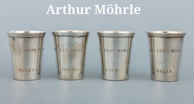 Set 4 Trinkbecher, deutsch, 1950er Jahre, 925er Silber, schlichte leicht konische Grundform, jew. mit Gravur "Auf Dein Wohl" undgrav. ...