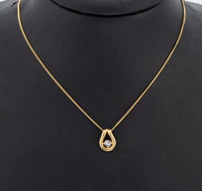 18 kt Gold Brillant Anhänger, GG/WG 750/000, Brillant ca. 0.01 ct Weiß/si, an Kette 18 kt Gold, GG 750/000, L ca. 41 cm, Federringschließe, total ...