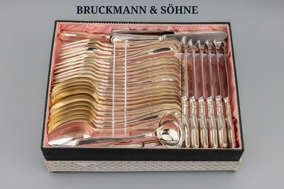 Großes Menuebesteck für 12 Personen, 800er Silber, Bruckmann&Söhne, Alt Chippendale, best. aus: 12 Menuegabeln, 12 Menuemesser (Klingen ...