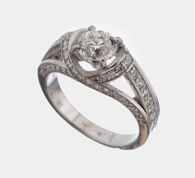 Platin Diamant-Ring, Platin gepr., 1 Brillant ca. 1.00 ct l.get.Weiß(I)/si1 (Kopie GIA Gutachten), 74 Brillanten zus. ca. 0.42 ctWeiß/si, ca. 7.5 ...