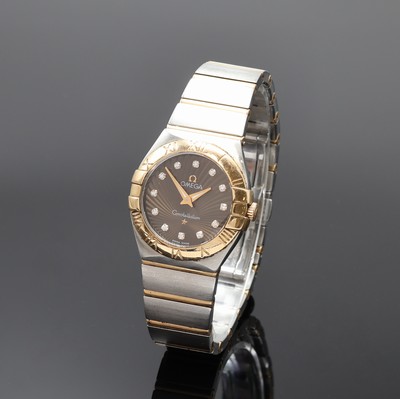 OMEGA Constellation Damenarmbanduhr in Stahl/Gold Referenz 795.1011, Schweiz um 2010, quarz, orig. Gliederband m. dopp. Faltschl., Boden m. Darst. ...