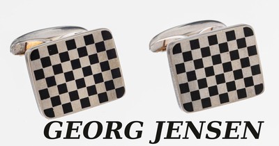 Paar GEORG JENSEN Manschettenknöpfe, 925er Silber, Modell 113A, Entwurf wohl 1950er-60er Jahre, Schachbrettmuster mit schwarzem Email, sign., mit ...