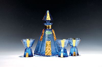 Art-Deco Likörservice, Emil Eschler, um 1930, Karaffe mit 6 Gläsern, blaues facettiertes Glas mit geometrischem Dekor in Matt- und Glanzgold, ...