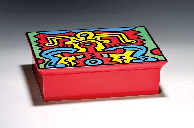 Deckeldose, Keith Haring x Villeroy & Boch, Edition No.2 Spirit of Art, 1992, Porzellan, mit gedrucktem Deckelmotiv nach Keith Haring, Ed. 428/750, ...