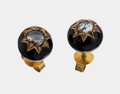 Paar 14 kt Gold Diamant-Email-Ohrstecker, um 1880, GG 585/000 gepr., schlichte runde Halbkugel, schwarz emailliert, 2 Diamantrosen,Brisuren 925er ...