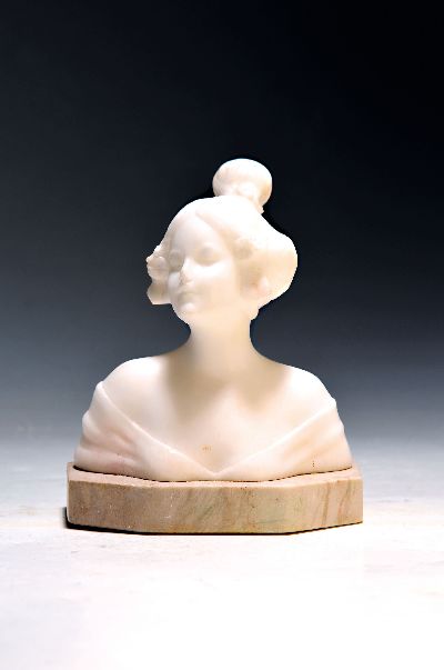 Büste, Friedrich Goldscheider, um 1900, Alabaster Biedermeierdame, Marmorsockel, H. ca. 14cm