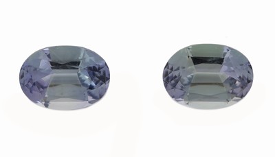 Lot 2 lose Tansanite, zus. ca. 2.21 ct, ovalfacett.