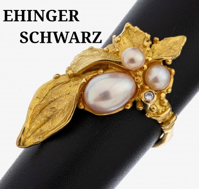 18 kt Gold EHINGER SCHWARZ Perl-Brillant-Ring, GG 750/000, abstrakt florale Formgebung, 3 Süßwasserperlen, 1 Brillant, RW 54, ca. 8.8 g