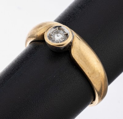 14 kt Gold Brillant-Ring, GG/WG 585/000, in WG gefasster Brillant ca. 0.15 ct Weiß/si, RW 60, ca. 4.8 g